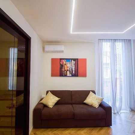 Sibilla Suite Apartment - Via Piella 14 Bologna Bagian luar foto