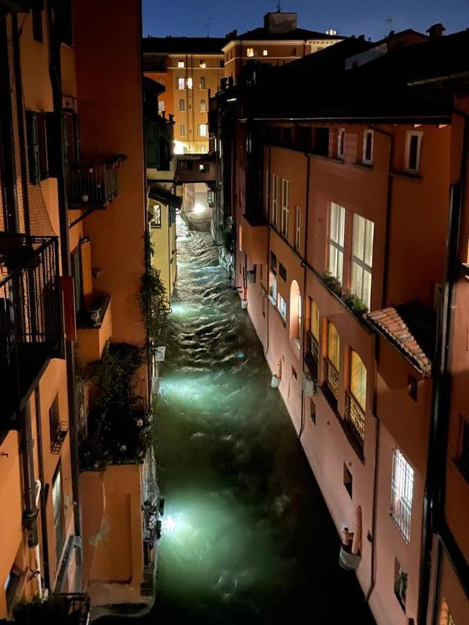 Sibilla Suite Apartment - Via Piella 14 Bologna Bagian luar foto
