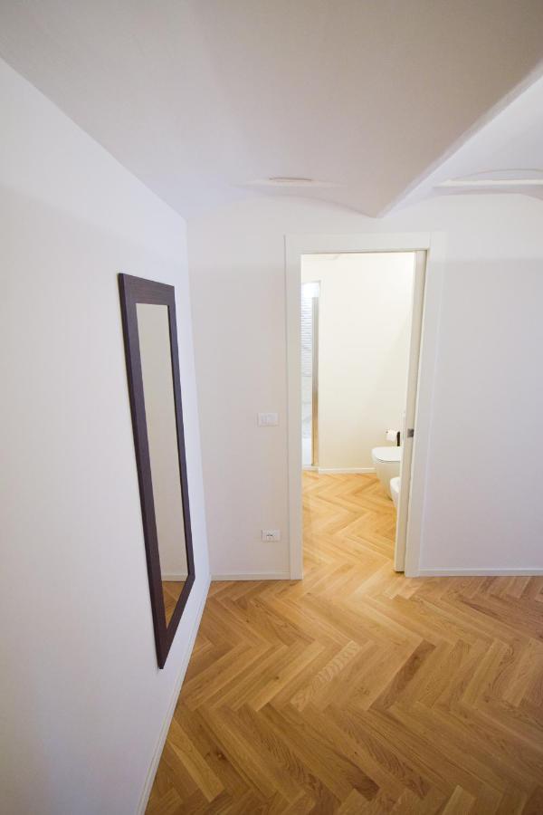 Sibilla Suite Apartment - Via Piella 14 Bologna Bagian luar foto